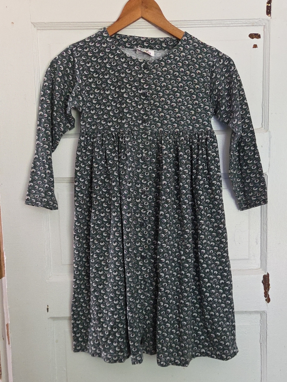 Reitmans Pop Express Forest Green Floral Long Sleeve Knit Dress